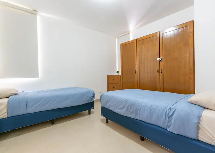Escapada Serena | Land's End Views & Waterpark Apartment