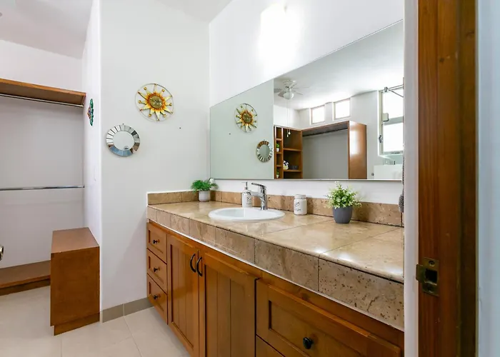 Escapada Serena | Land's End Views & Waterpark Apartment Cabo San Lucas